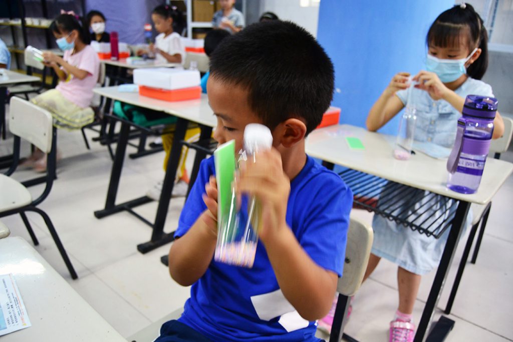 极客爸爸助力广州市儿童活动中心开展电子小创客创新课程