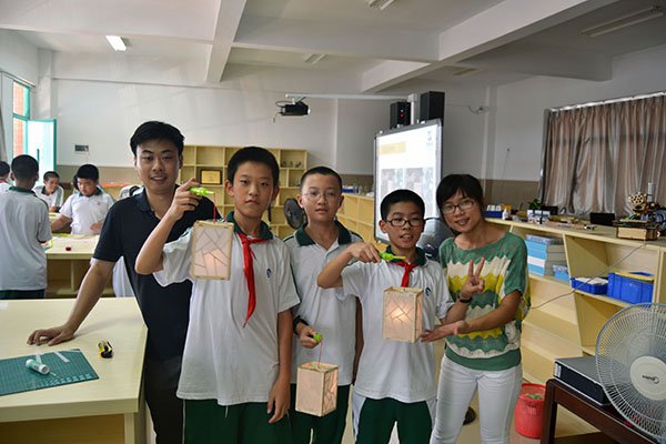 九十七中学创意灯笼DIY工作坊活动剪影